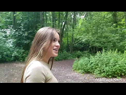 ❤️ Suxerinlle a Evelina que fodemos nun lugar público! Ela dixo que si. Entón fodiuna no cu e corme na súa boca. Entón ela cabreouse. ❤️ Putas en nós ☑
